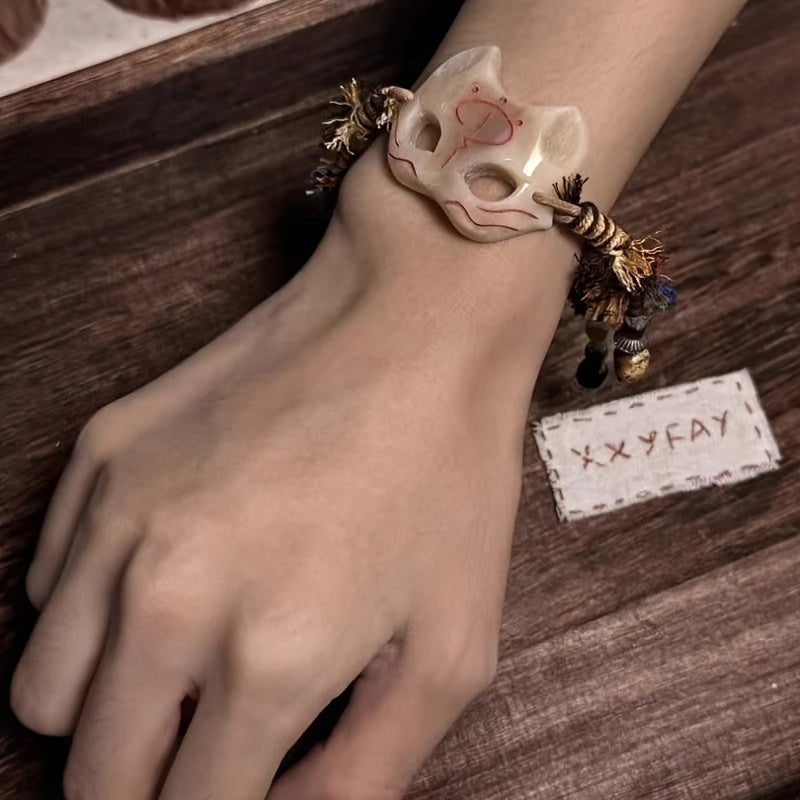 A Vintage Tribal Fox Mask Beaded Bracelet Featuring a Woven Rope Design in Tibetan Style, Serving As a Good Luck Charm. It'S Suitable for Everyday Wear Throughout The Seasons And Makes a Unique Accessory. This Is an Ideal Val